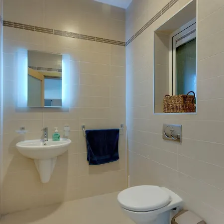 Appartamento Stunning Seafront Lux Wt Pool, Upmarket Area