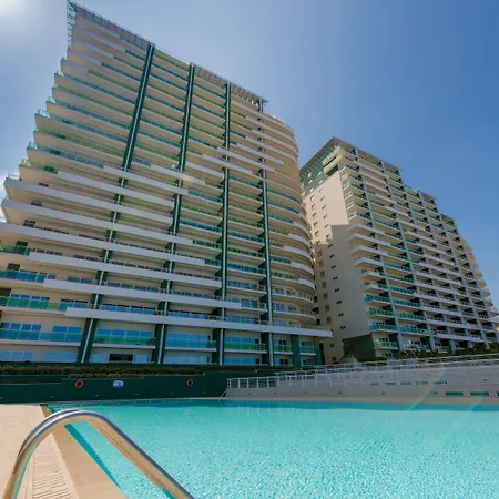 Stunning Seafront Lux Wt Pool, Upmarket Area