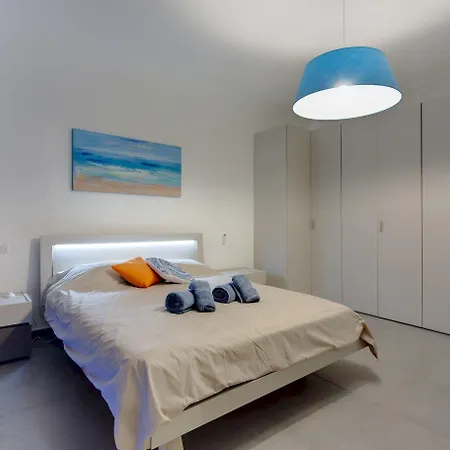 Stunning Seafront Lux Wt Pool, Upmarket Area * Σλιέμα
