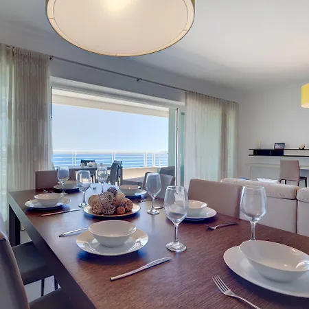 Stunning Seafront Lux Wt Pool, Upmarket Area Σλιέμα