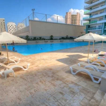 Stunning Seafront Lux Wt Pool, Upmarket Area Apartment *