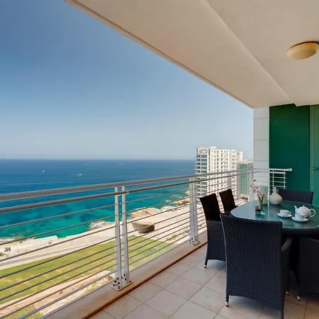 Stunning Seafront Lux Wt Pool, Upmarket Area