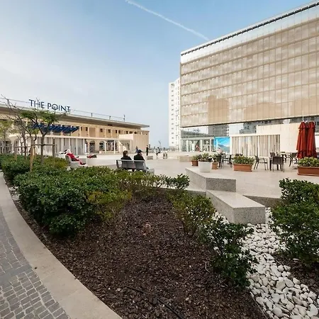 Stunning Seafront Lux Wt Pool, Upmarket Area