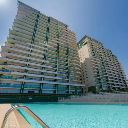 Stunning Seafront Lux Wt Pool, Upmarket Area Apartment *